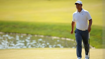 CROMWELL, CONNECTICUT - JUNE 20: Tom Kim of South Korea walks on the 17th green during the first round of the Travelers Championship at TPC River Highlands on June 20, 2024 in Cromwell, Connecticut.   James Gilbert/Getty Images/AFP (Photo by James Gilbert / GETTY IMAGES NORTH AMERICA / Getty Images via AFP)