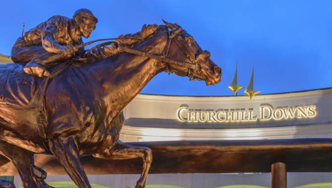 ChurchillStatue